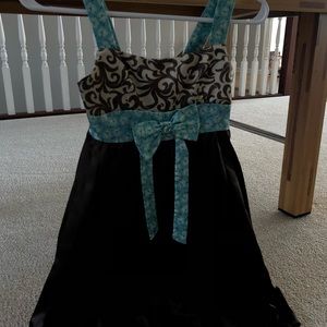 Girls dress